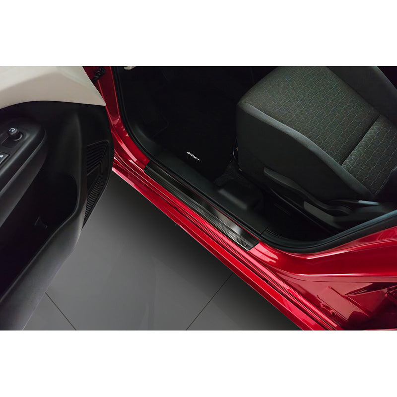 Avisa, Trinbeskyttere, Sort, Rustfrit stål, Passer til Suzuki Swift VI 2024-, 'Lines' – 4 dele