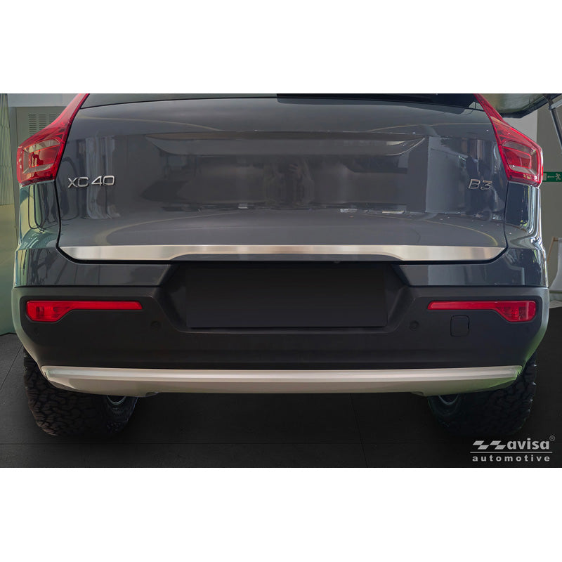 Avisa, Bagklapbeklædning, Børstet rustfrit stål, passer til Volvo XC40 (536) (2017-)