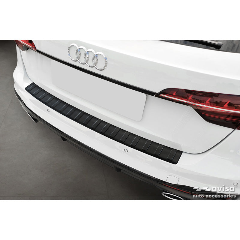 Avisa, Bagkofangerbeskytter, Mat Sort Rustfrit Stål, Passer til Audi A4 Avant S-Line 2015-2019 & Facelift 2019-, 'Ribs'