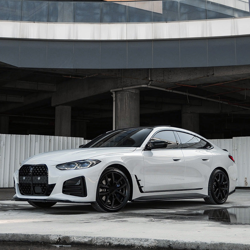 Oneway Complete body kit suitable for BMW 4-Series G26 M-Pack/M440i 2021- (with double round or oval exhaust trims) - Gloss black