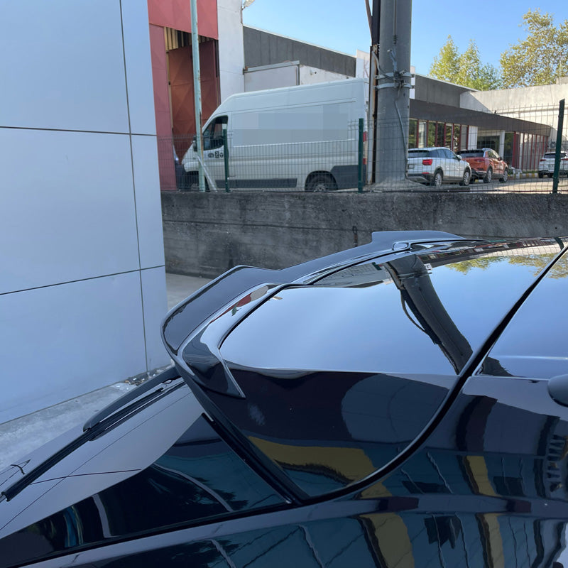 OneWay, Tagspoiler (Cap), Glossy Sort, Passer til Audi RS Q8 MK1 2019-, 'Sporty Design'