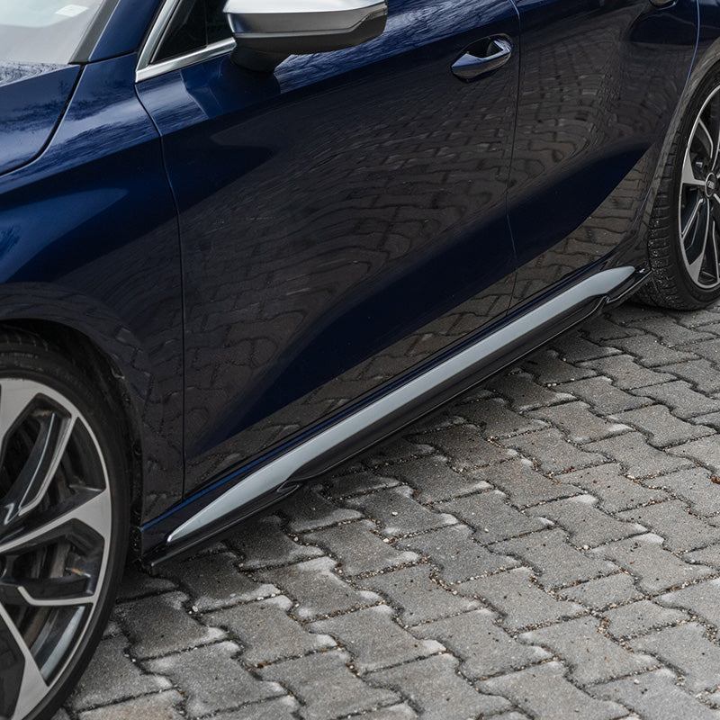 OneWay, Sideskørter, Gloss Sort, Passer til Audi A3 8Y S-Line/S3 Sedan/Sportback 2020-2024, 2-delt sæt