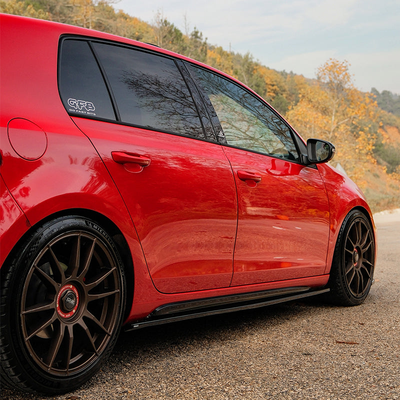 Oneway Set Side Skirts suitable for Volkswagen Golf VI GTi/GTD 2008-2012 - Gloss black