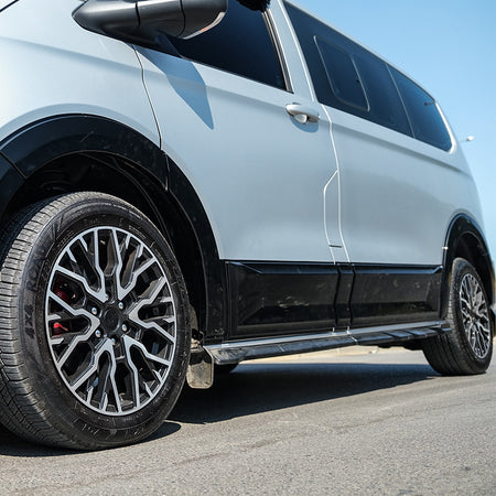 OneWay, Skærmforstørrer, Gloss black, passer til Volkswagen Transporter T7 (2024-) (Kort akselafstand / Uden skydedøre)